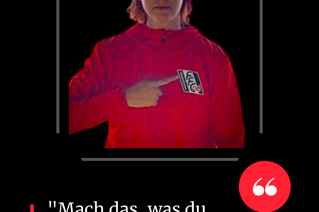 Portr&auml;t von Mara Klohr, neue Spielerin beim 1. FFC Niederkirchen, mit roten Sweatshirt und motivierendem Zitat.