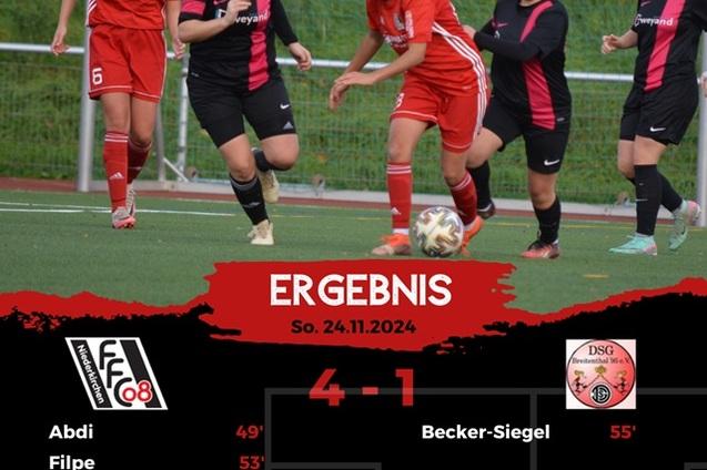 Fu&szlig;ballspiel zwischen FFC08 und Becker-Siegel mit Endstand 4-1, Spielerinnen im Wettkampf auf dem Platz.