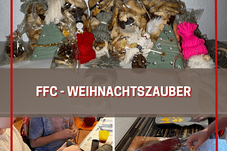 Tisch mit verschiedenen Weihnachtsbasteleien, Pl&auml;tzchen und dekorativen Figuren, umgeben von Personen, die aktiv sind.