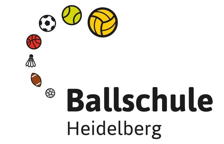 Logo der Ballschule Heidelberg, umgeben von verschiedenen Sportb&auml;llen in einem geschwungenen Verlauf.